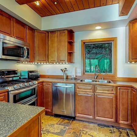 Woodland Hideaway In The Hills Vila Lake Stevens Exterior foto